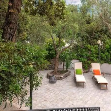 Forio Casa Villa, La Grille Du Coq 4 Il Prezzo Della E Riferito All'intero Con Il Limite Delle Persone Previste N 6 * Ischia
