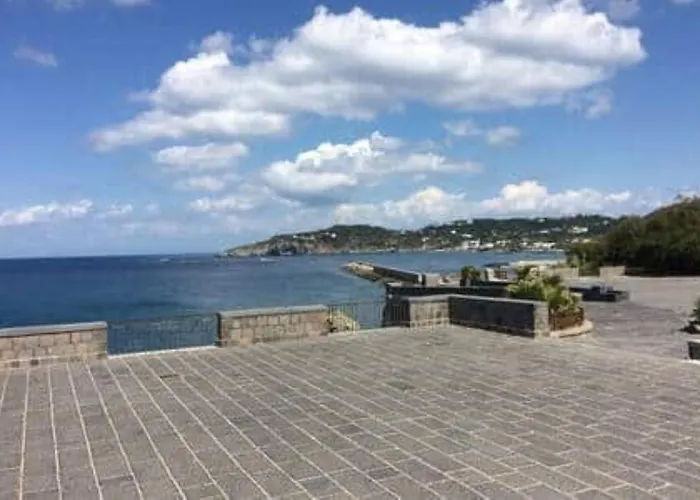 Ischia-forio-punta Caruso-la Grille Du Coq-villa 4 Il Prezzo Della E Riferito All'intero Con Il Limite Delle Persone Previste N 6 Lacco Ameno (Isola d'Ischia)