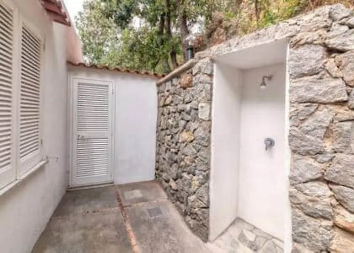 Holiday home Ischia-forio-punta Caruso-la Grille Du Coq-villa 4 Il Prezzo Della E Riferito All'intero Con Il Limite Delle Persone Previste N 6